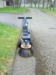 Industrial Pavement Cleaner